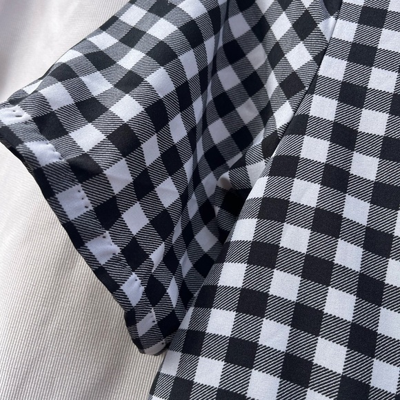 Elegant Black and White Checkered Midi Dress - Picture 2 of 7